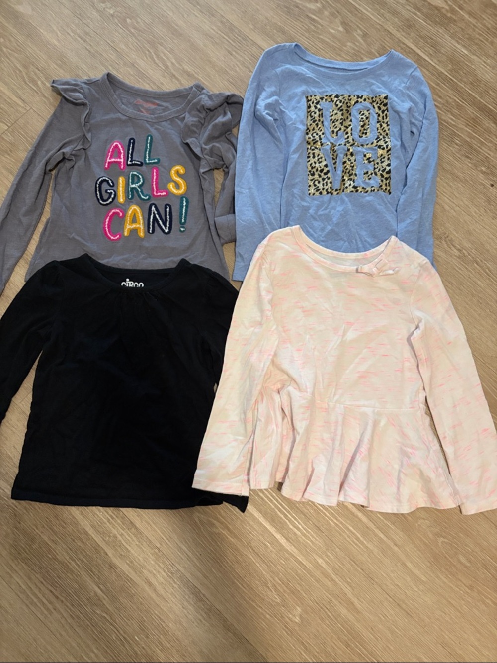 Circo cat and jack and the children’s place 5T tee bundle